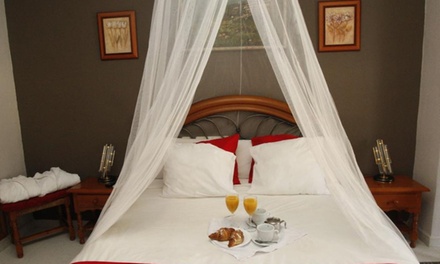 Valentín: 1 o 3 noches en habitación a elegir con desayuno para 2 o 3 personas en Hotel Argos Murcia