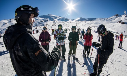 Curso de esquí o snowboard de 2 o 4 horas para 1 o 2 personas en Surfin Sierra Nevada