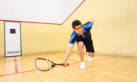 5, 10 o 15 clases particulares de squash en club deportivo desde 19,95 € junto al campus de Fuentenueva